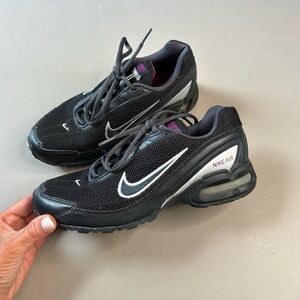 Nike Air Torch 3 Women’s Running Shoes Black Silver Mesh Sneakers Size 8 US